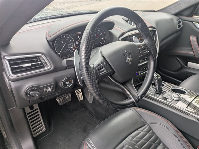 2022 Maserati Ghibli Modena Q4 photo 10