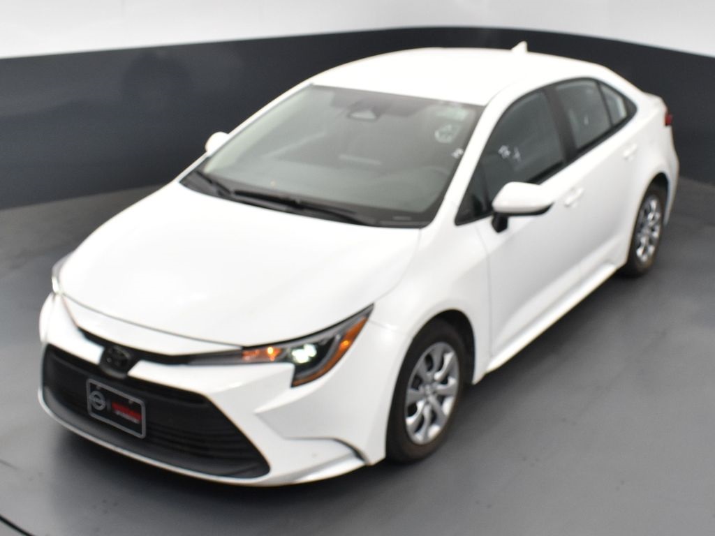 2024 Toyota Corolla LE photo 18