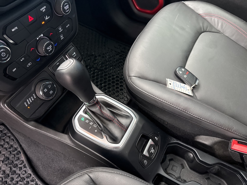2023 Jeep Renegade Trailhawk photo 27