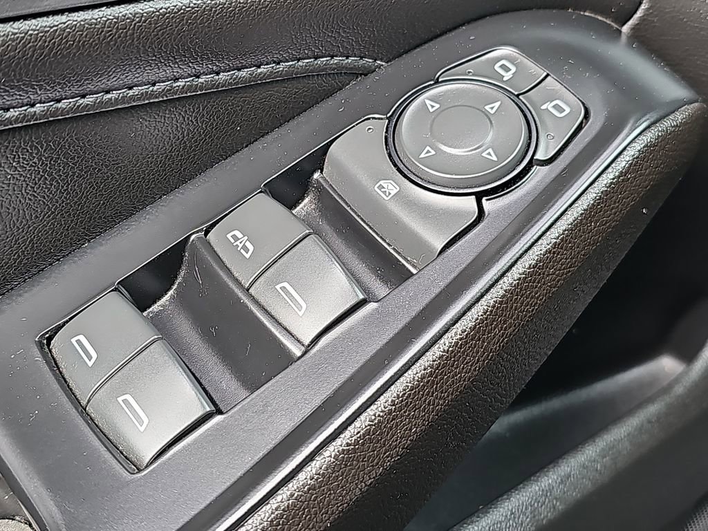 2023 Chevrolet Traverse Cloth photo 28