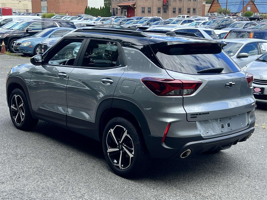 2023 Chevrolet Trailblazer RS photo 2