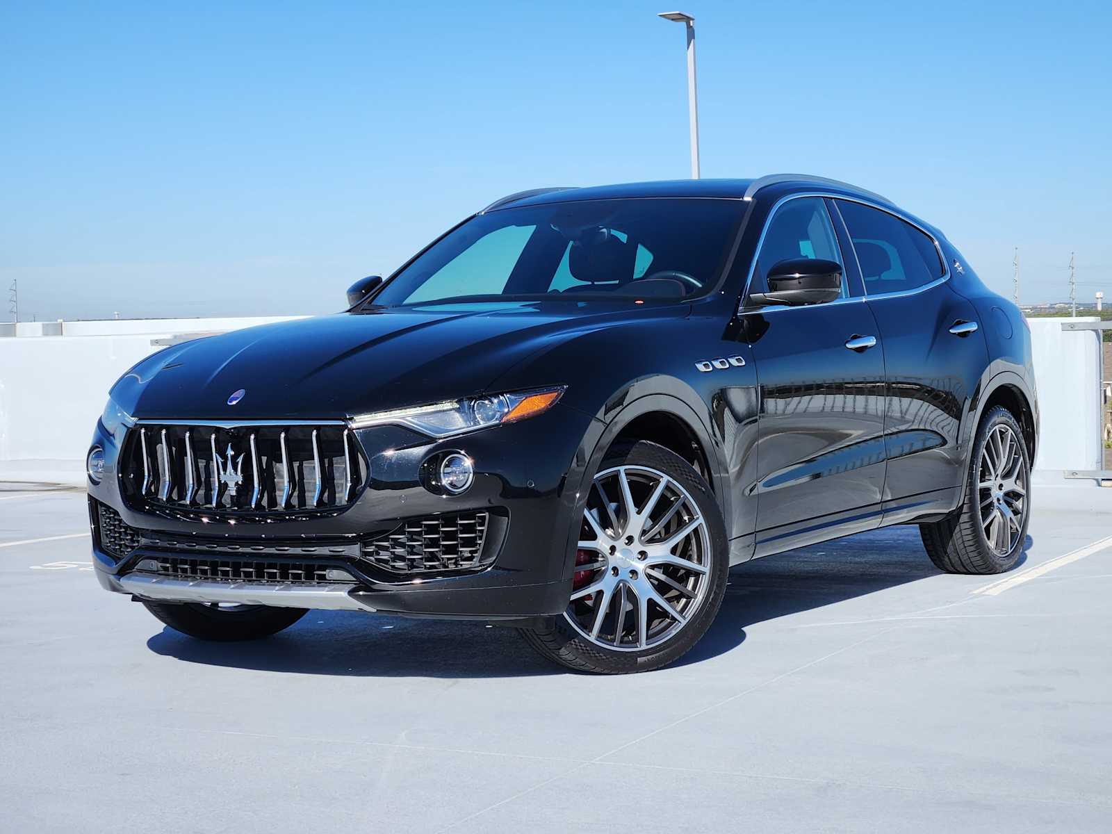 2017 Maserati Levante Base's photo