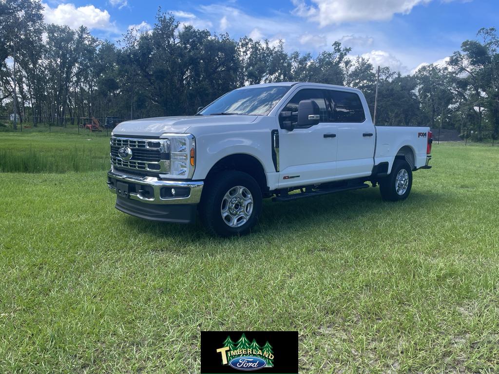 2025 Ford F-350 Super Duty XLT's photo