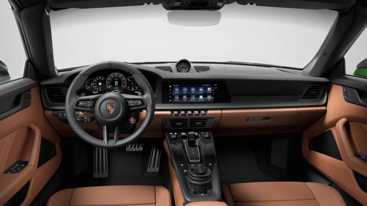 2026 Porsche 911 4 GTS photo 10