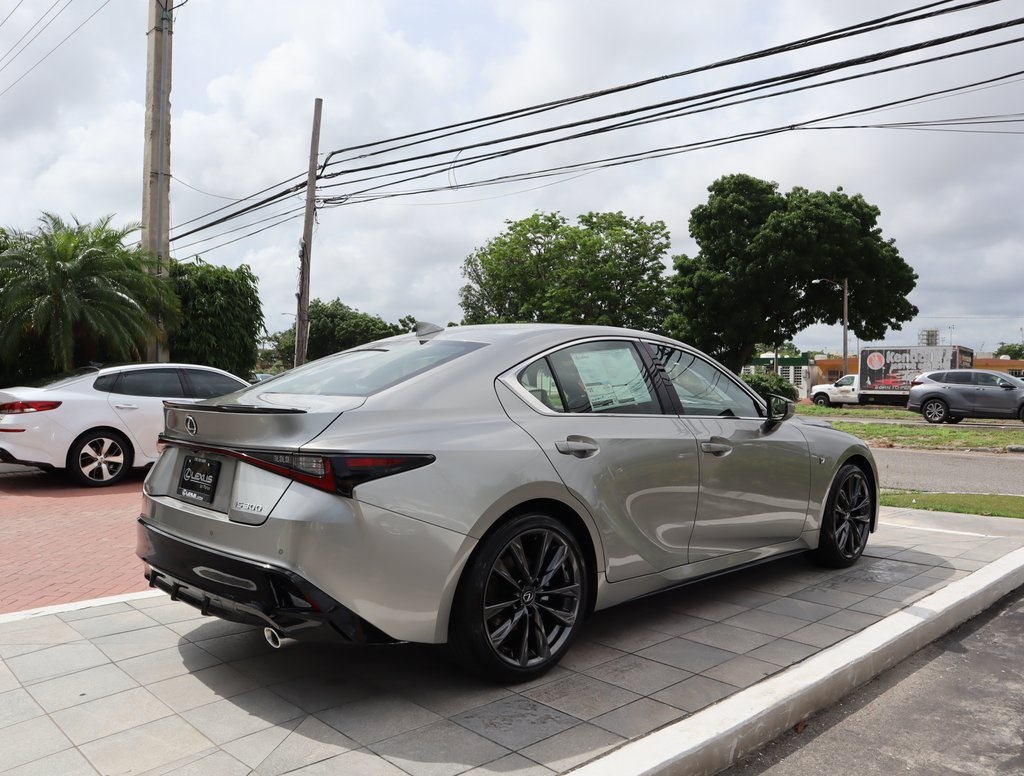2025 Lexus IS 300 F SPORT photo 5