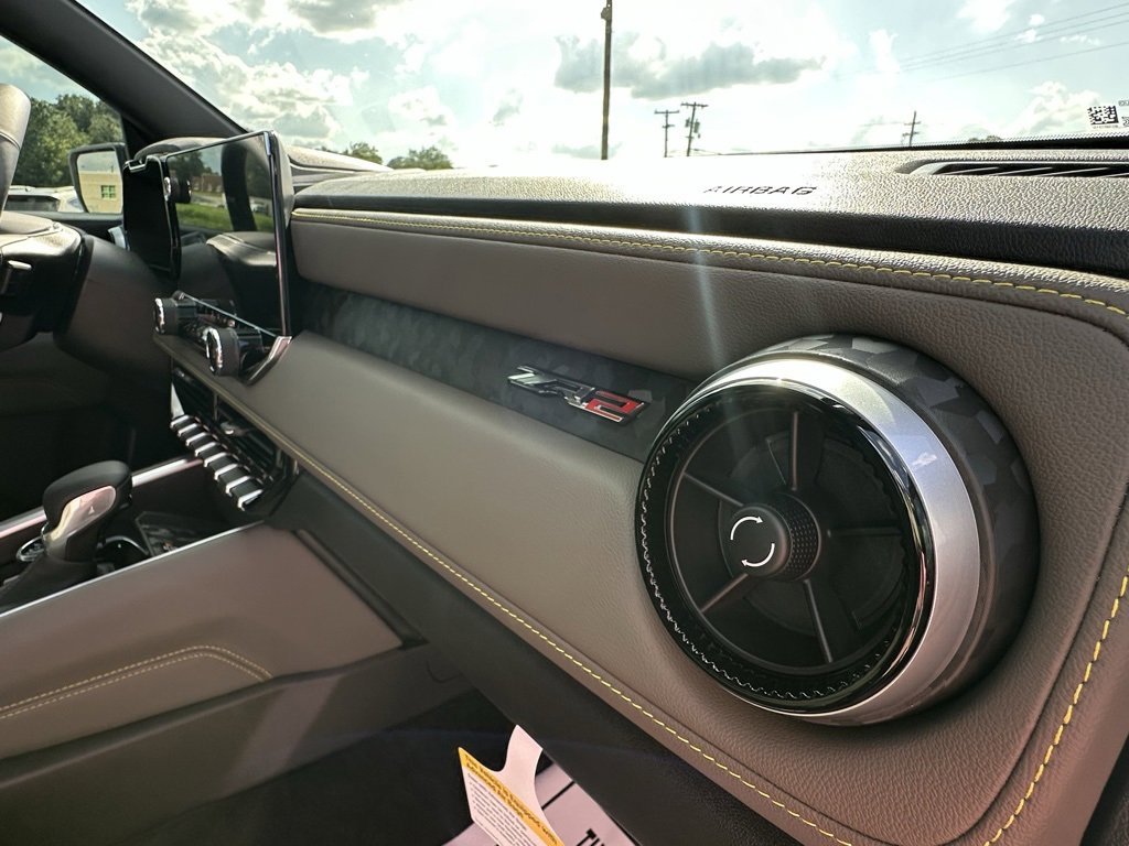 2025 Chevrolet Colorado ZR2 photo 13