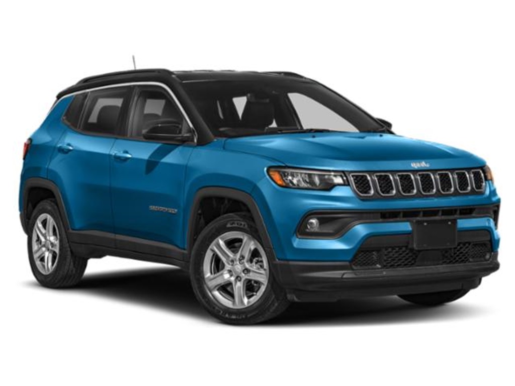 2024 Jeep Compass Latitude photo 2
