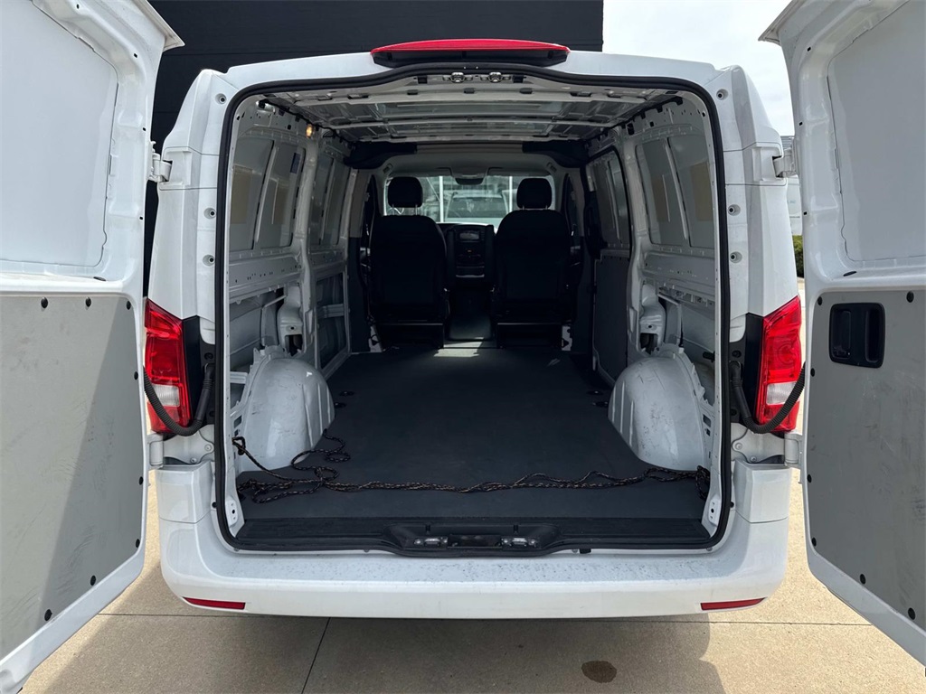 2023 Mercedes Benz Metris Cargo photo 13