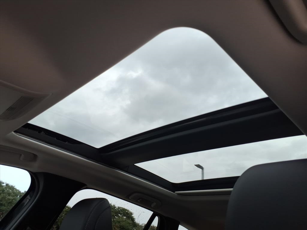 2026 Mazda CX-50 Preferred photo 4