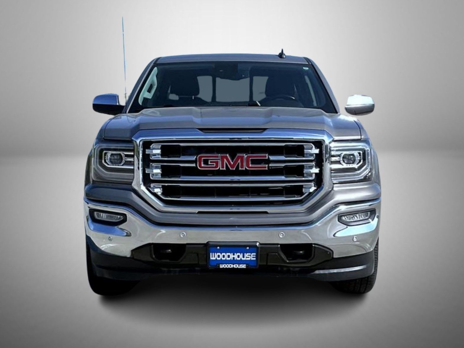 2017 Gmc Sierra 1500 SLT photo 2