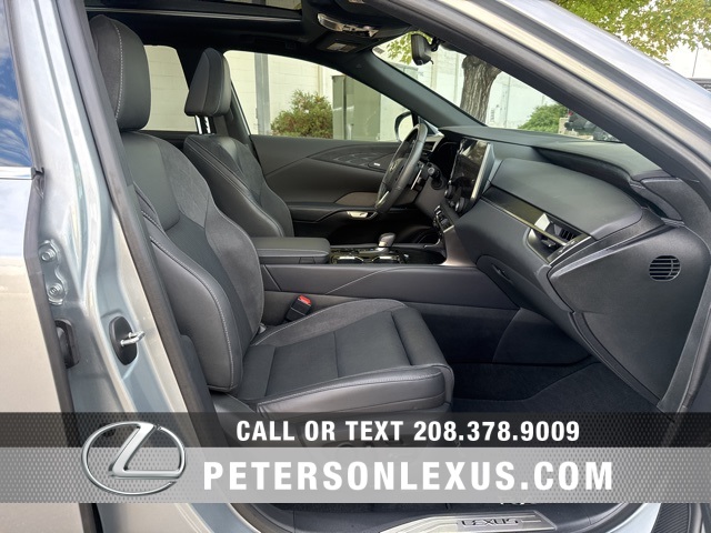 2024 Lexus RX 350h Luxury photo 12