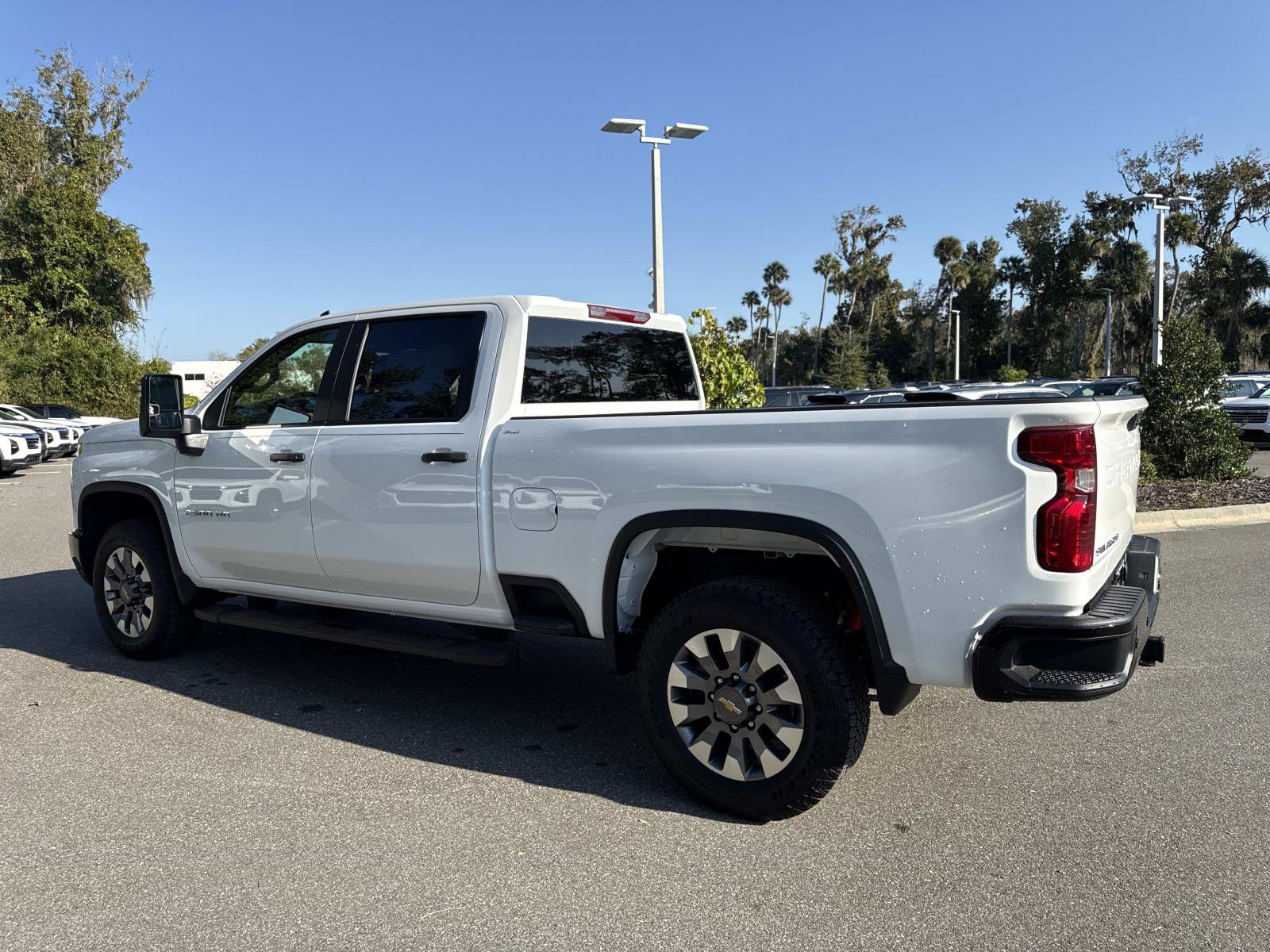 2026 Chevrolet Silverado 2500HD Custom photo 3