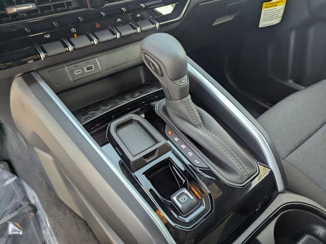 2025 Chevrolet Colorado LT photo 22