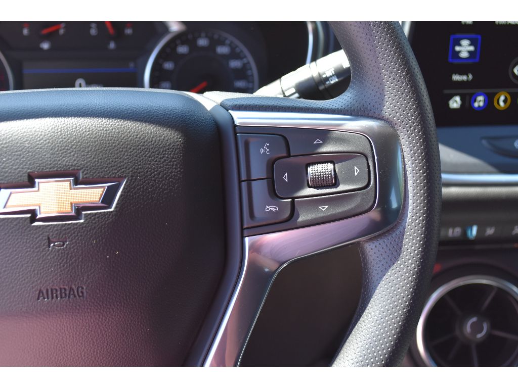 2025 Chevrolet Blazer 2LT photo 25