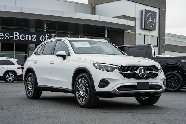 2025 Mercedes-Benz GLC Base's photo