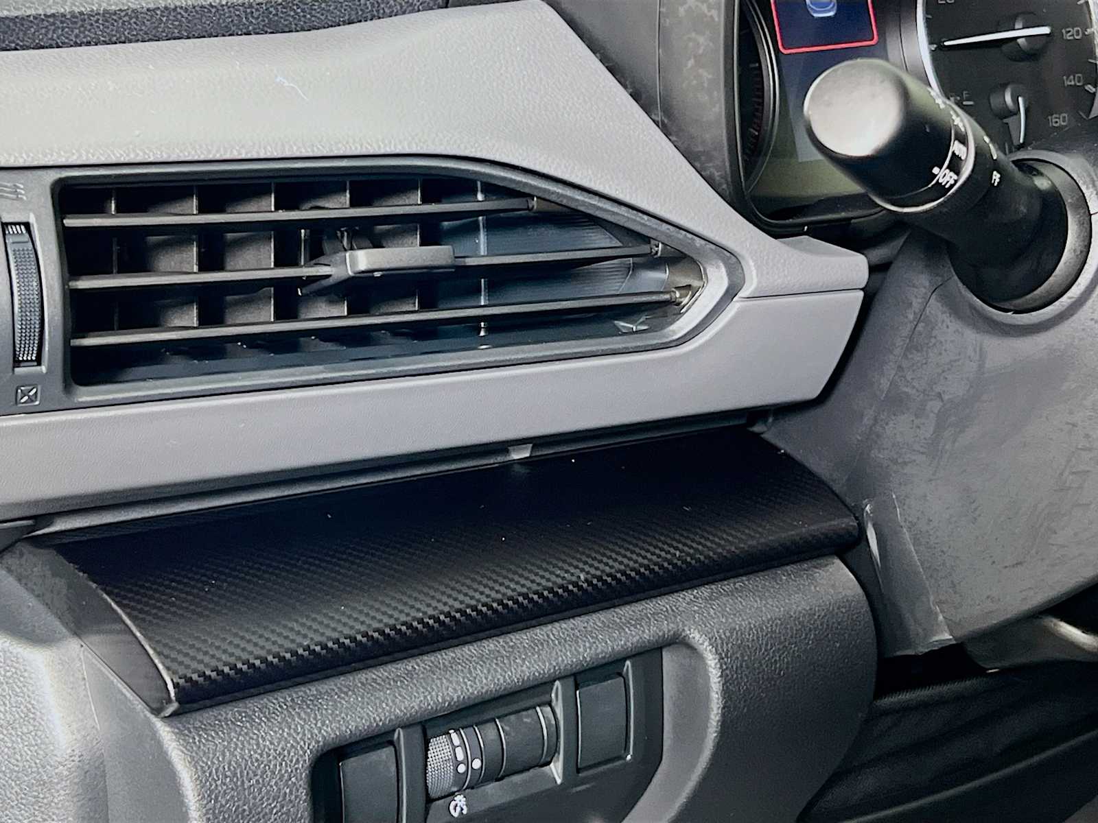 2025 Subaru Crosstrek Premium photo 8