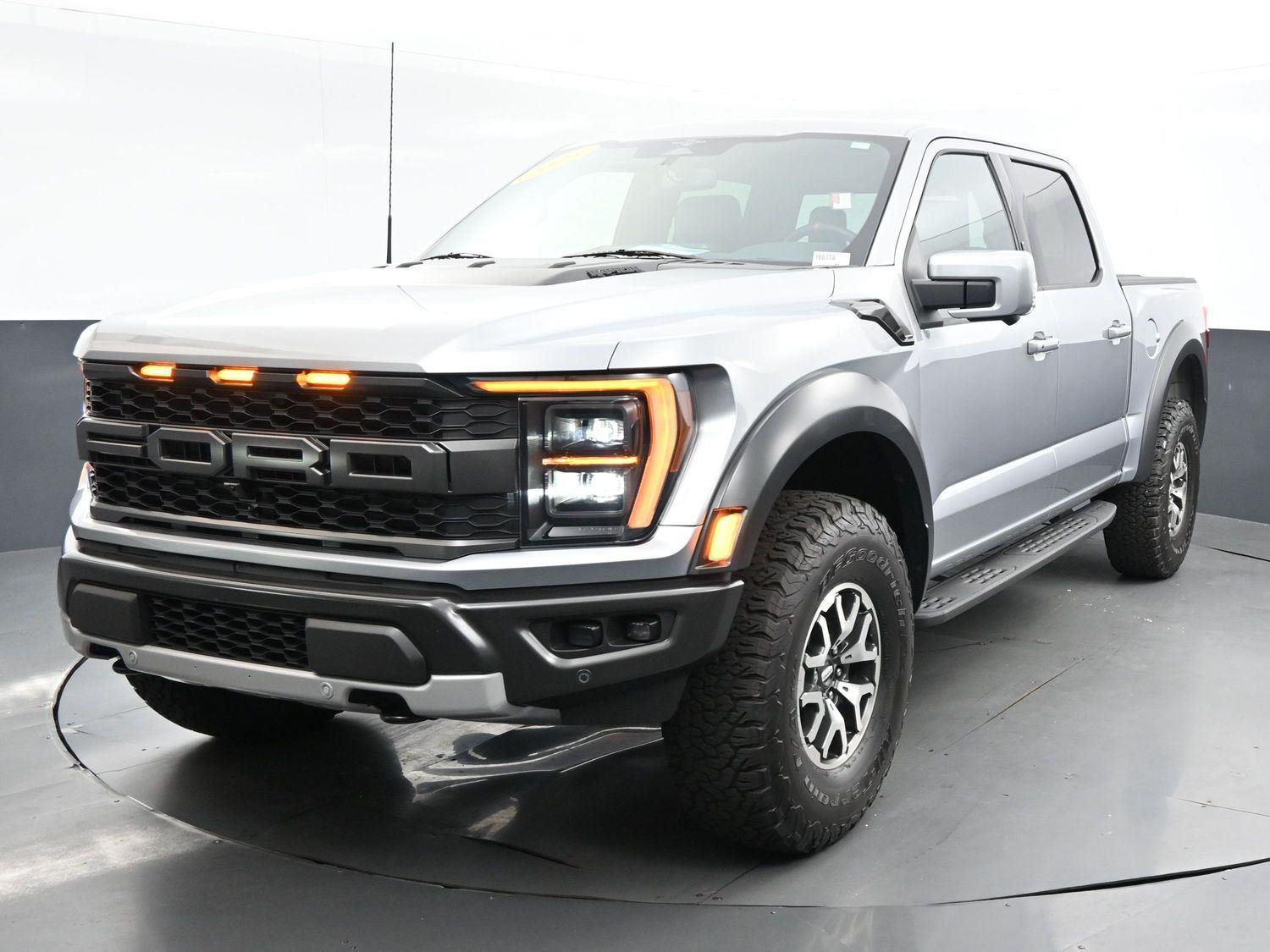 2023 Ford F-150 Raptor photo 3