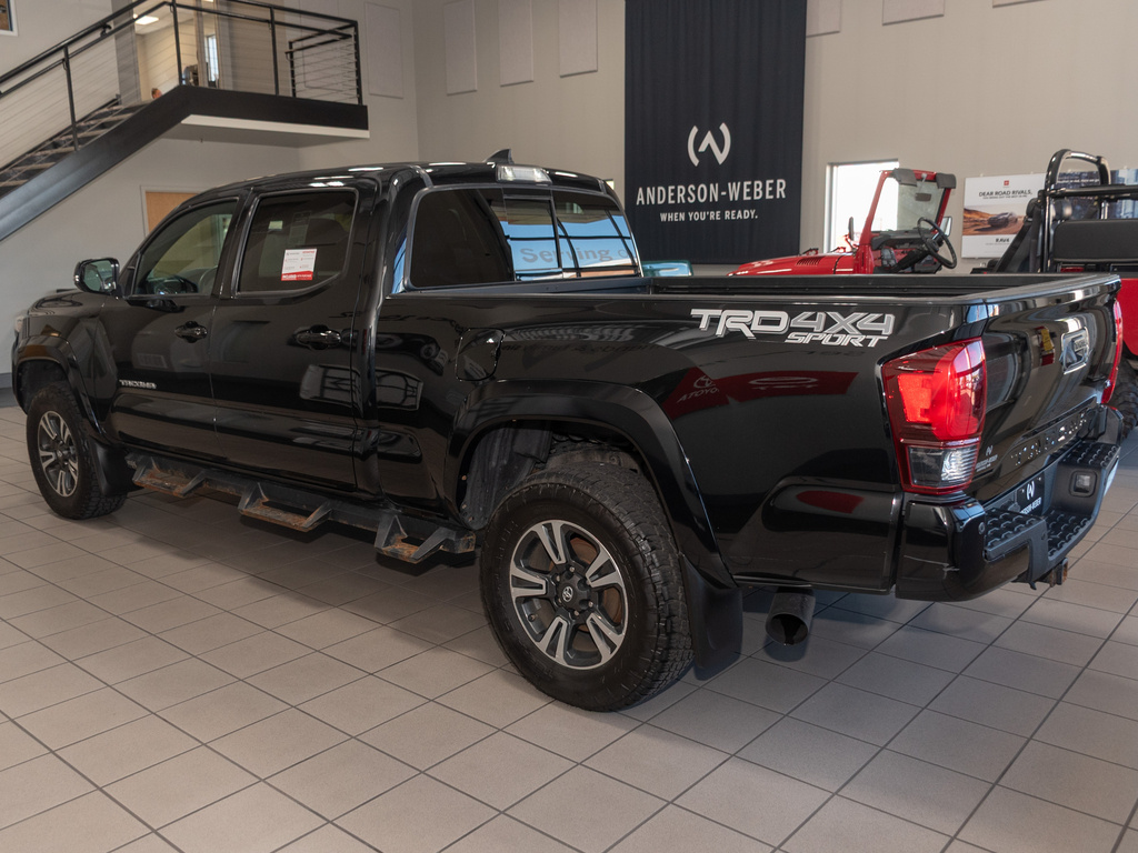 2019 Toyota Tacoma TRD Sport photo 17