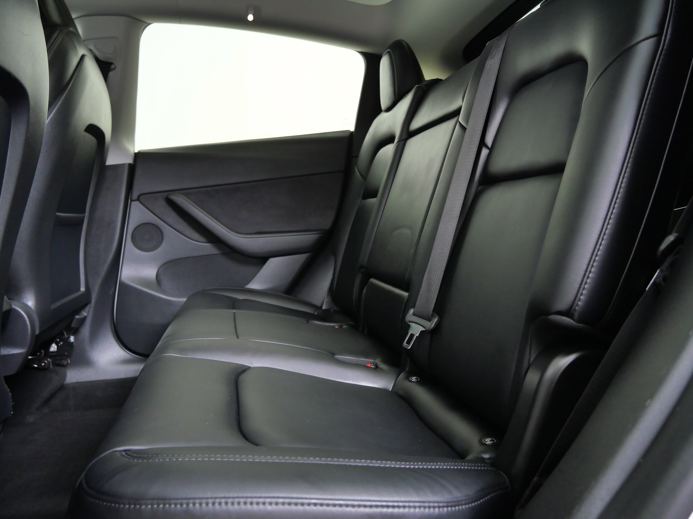 2021 Tesla Model Y Long Range photo 16