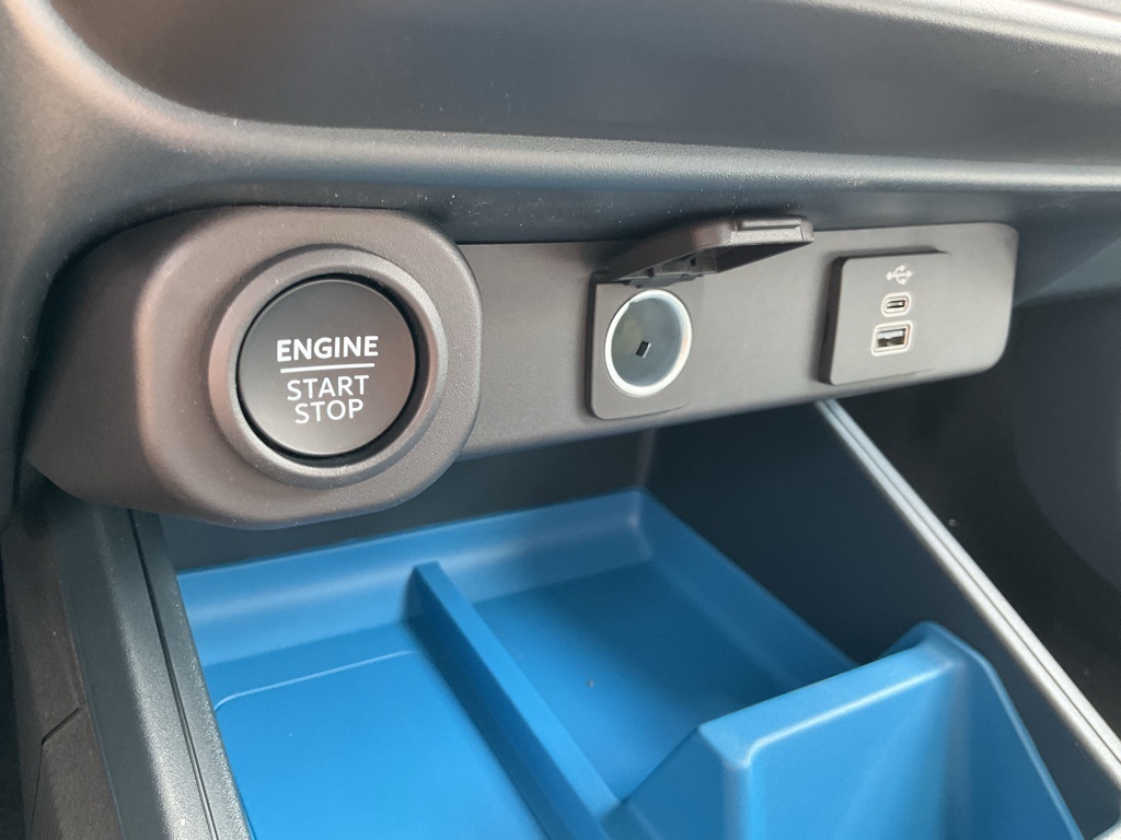 2025 Ford Maverick XLT photo 3