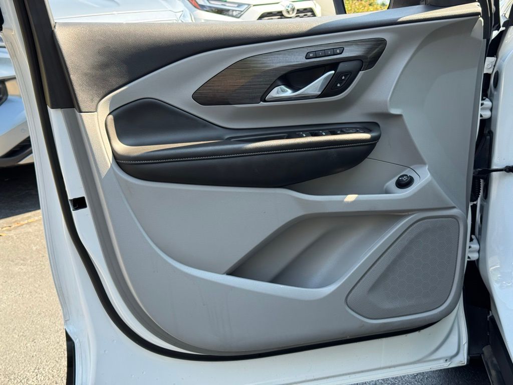 2023 Gmc Terrain SLT photo 22