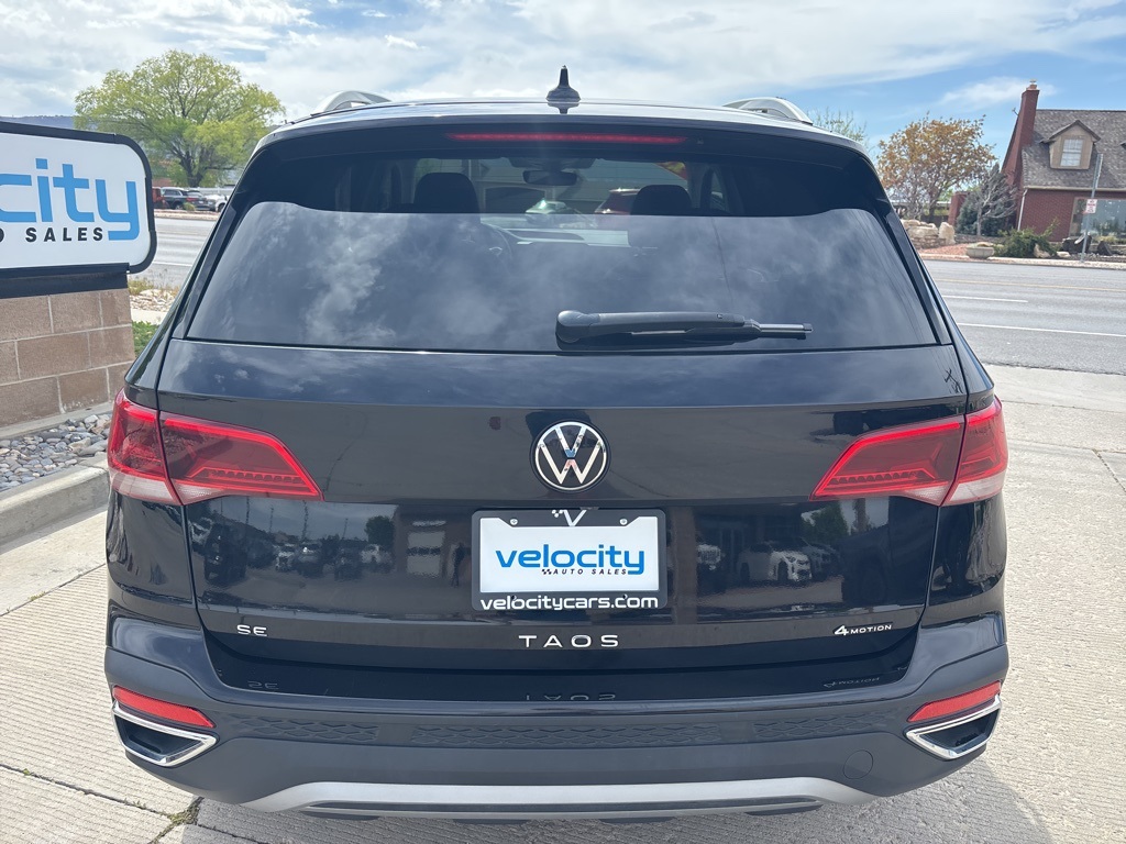 2024 Volkswagen Taos SE photo 6