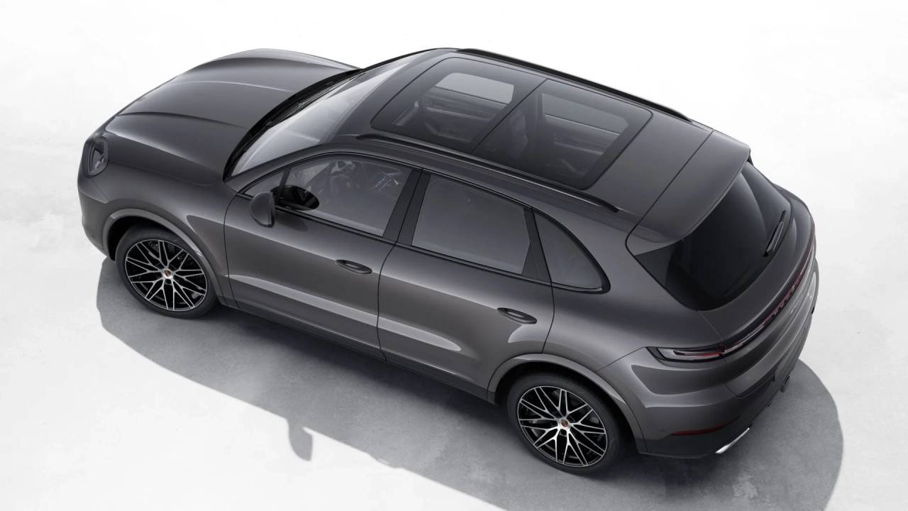 2026 Porsche Cayenne photo 4