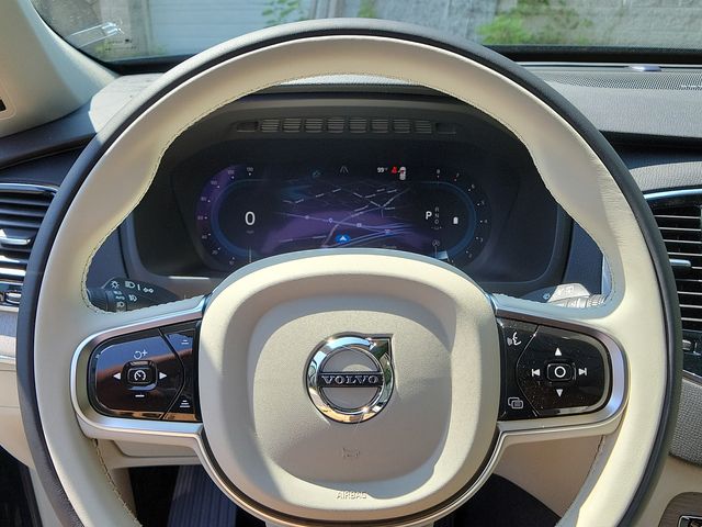 2025 Volvo XC90 AWD Plus photo 15
