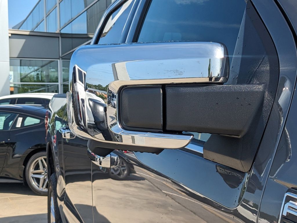 2025 Ford F-150 Lariat photo 11