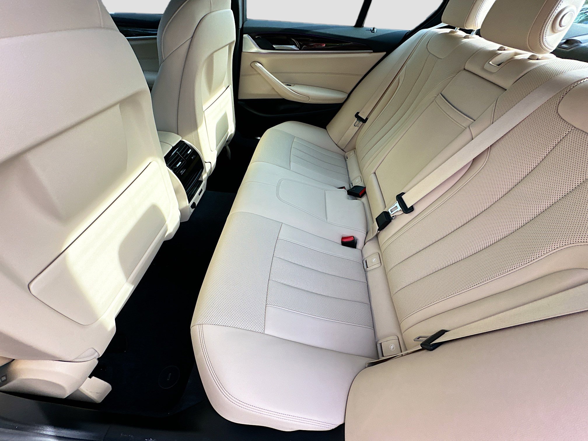 2022 Bmw 540i photo 24