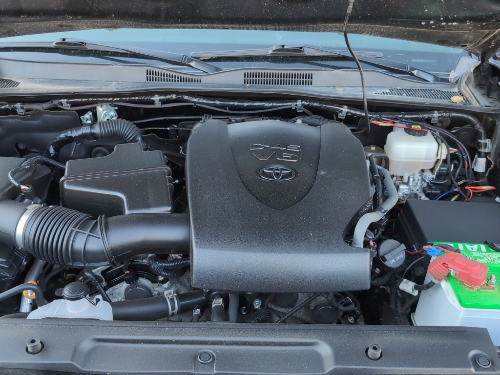 2021 Toyota Tacoma TRD photo 31