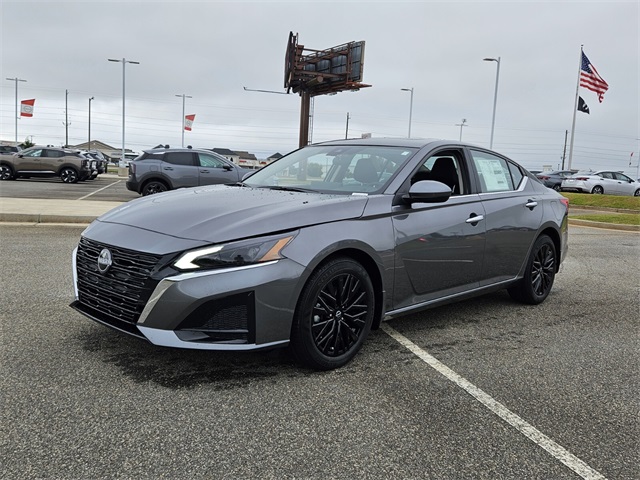 2025 Nissan Altima 2.5 SV photo 2