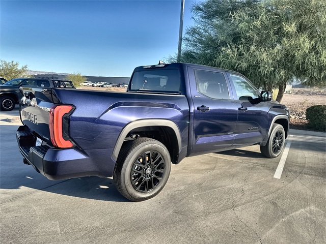 2025 Toyota Tundra Limited CrewMax photo 4