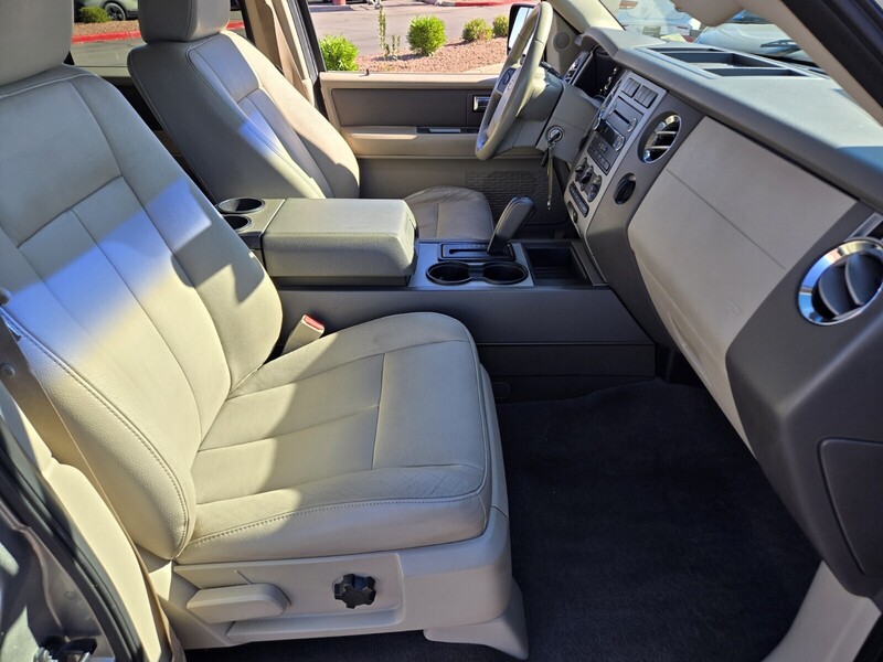 2008 Ford Expedition EL XLT photo 10