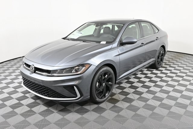 2025 Volkswagen Jetta 1.5T SE photo 2