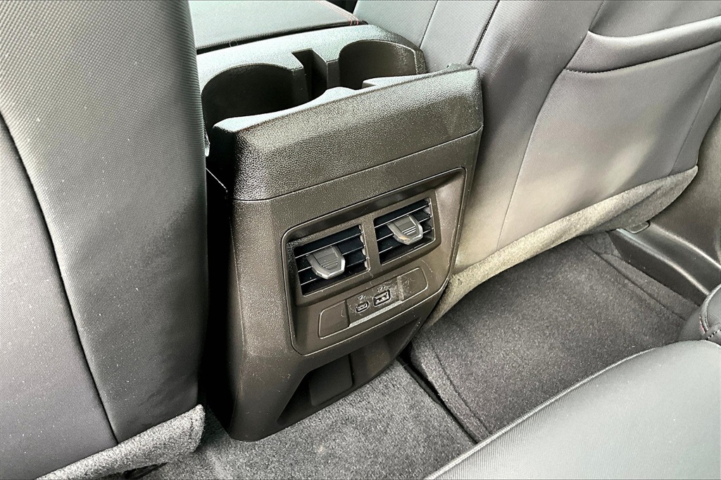 2023 Chevrolet Colorado Z71 photo 11
