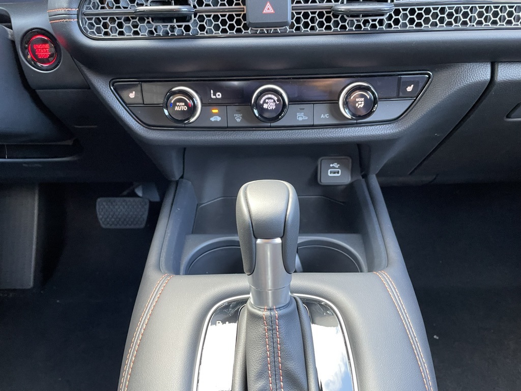 2025 Honda HR-V Sport photo 3