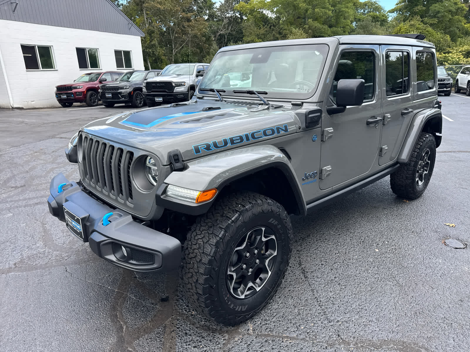2022 Jeep Wrangler 4xe Unlimited Rubicon photo 4