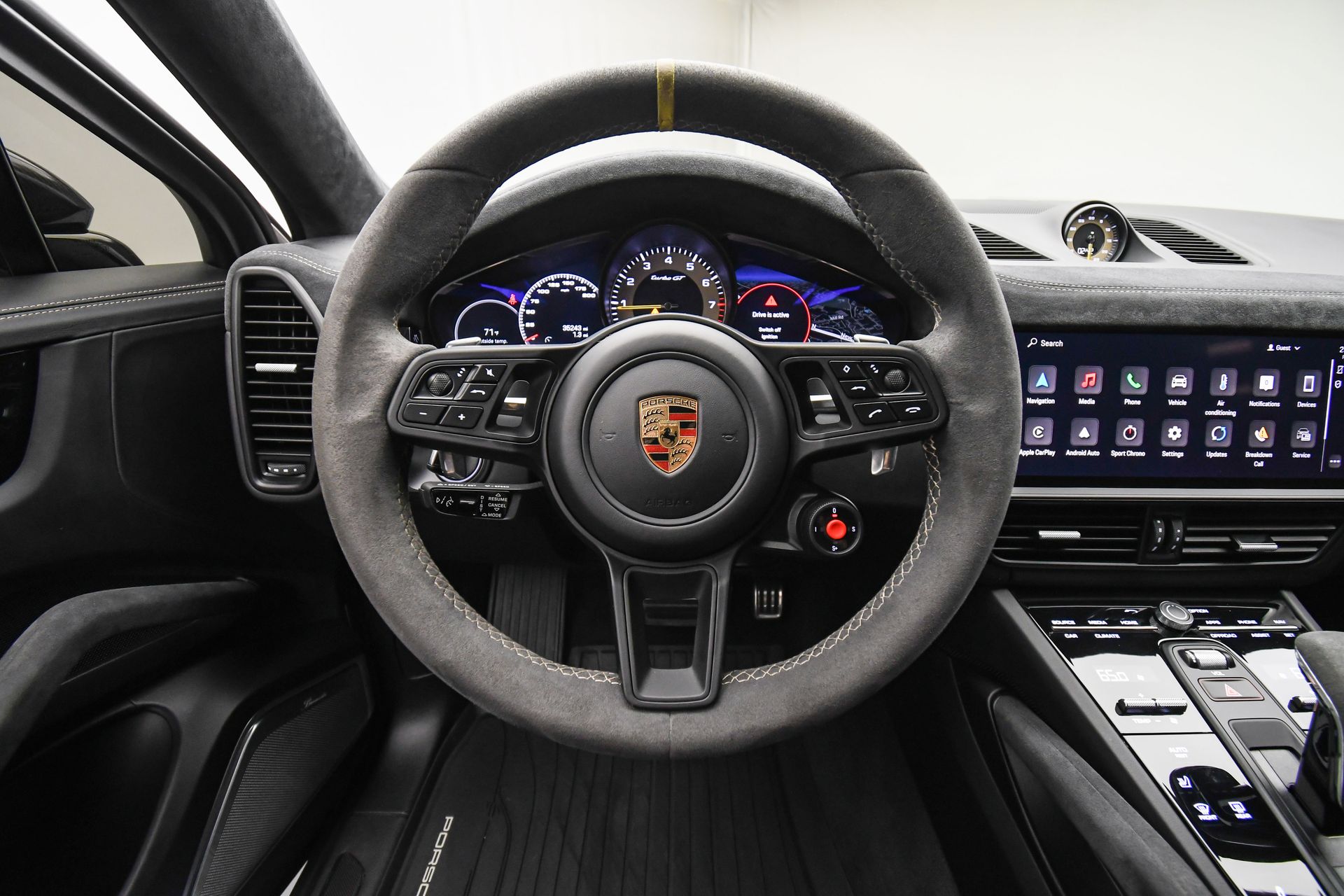 2023 Porsche Cayenne Coupe Turbo GT photo 13