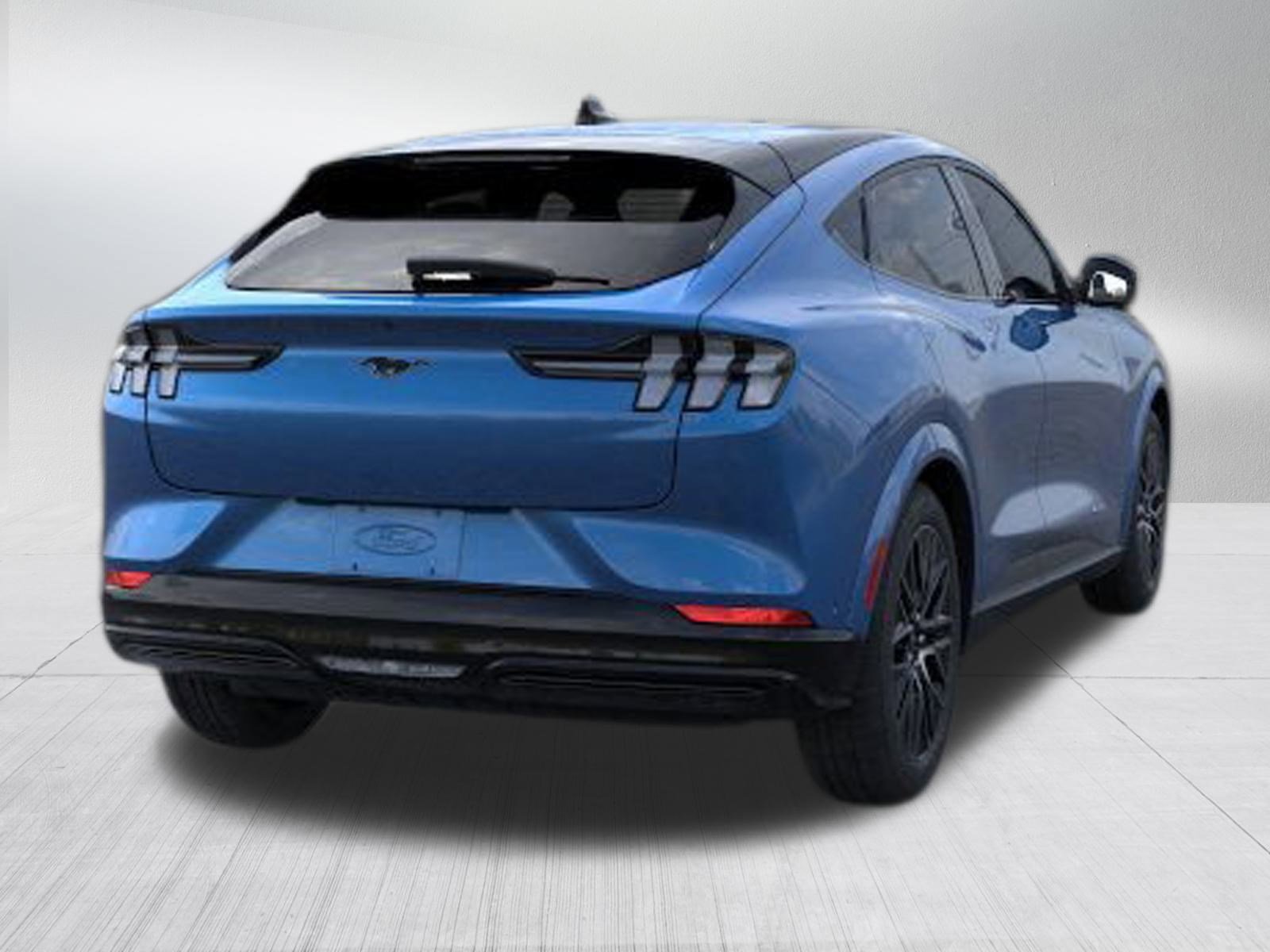 2025 Ford Mustang Mach-E Premium photo 8