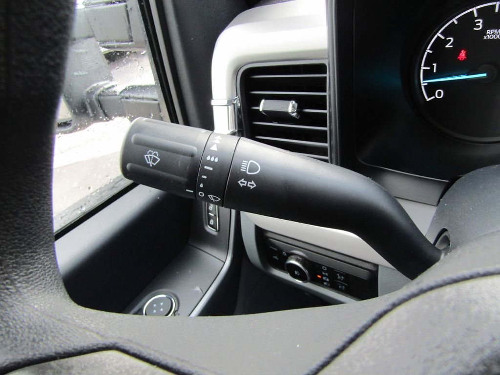 2024 Ford F-250 XL photo 12