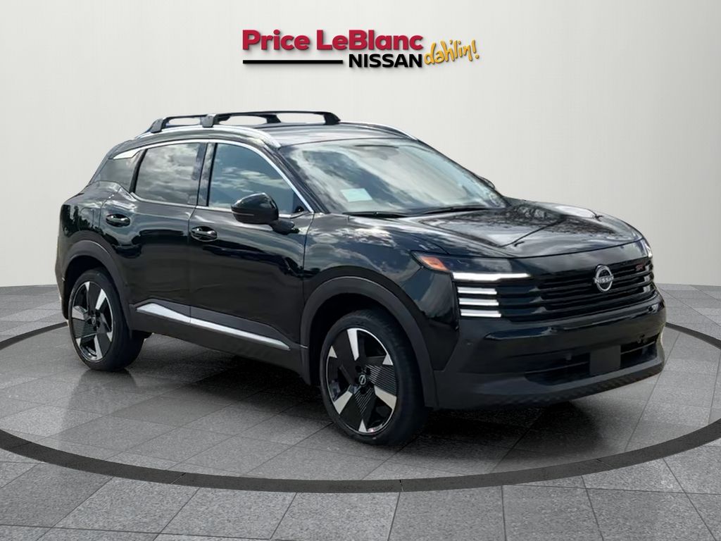 2025 Nissan Kicks SR's photo