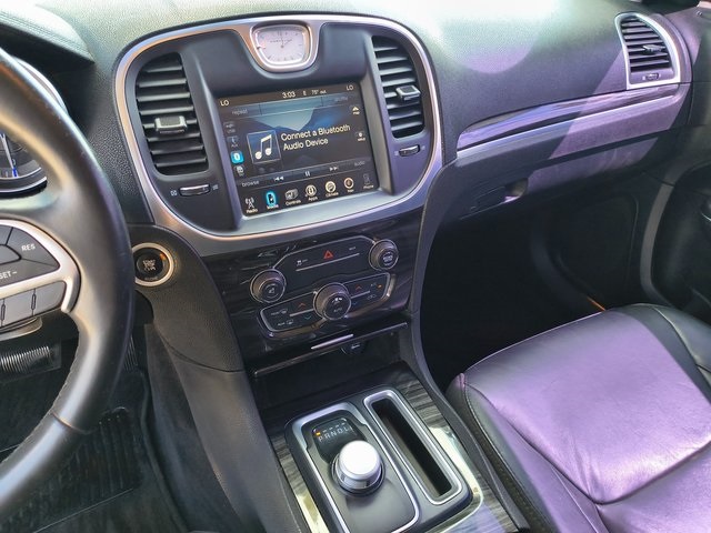 2016 Chrysler 300 Limited photo 21