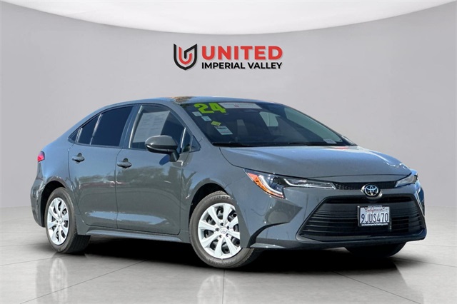 2024 Toyota Corolla LE's photo