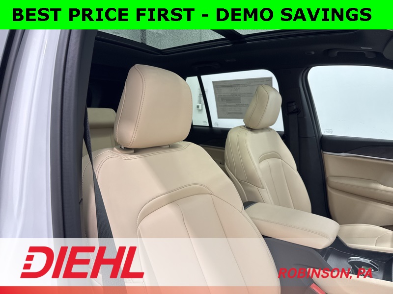 2025 Jeep Grand Cherokee Limited photo 4