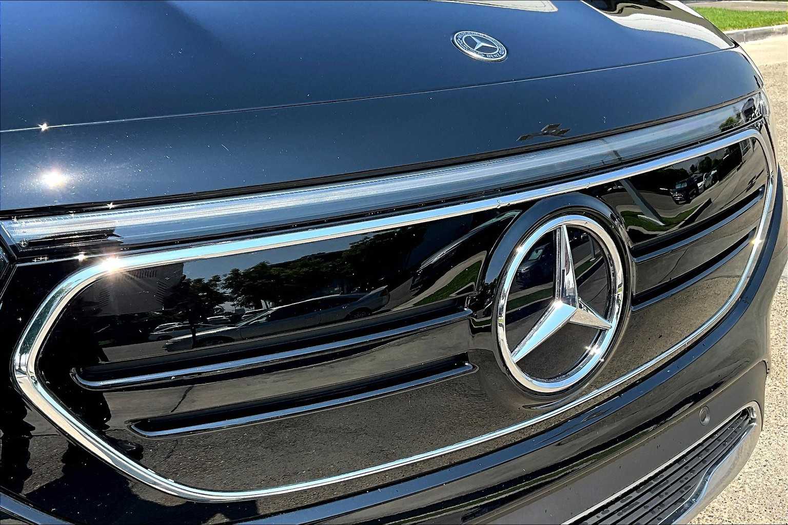 2023 Mercedes Benz EQB photo 28