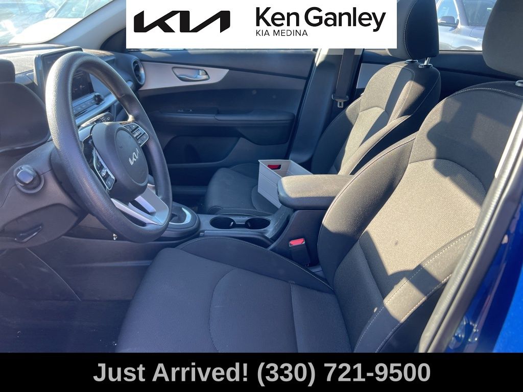2024 Kia Forte LXS photo 11