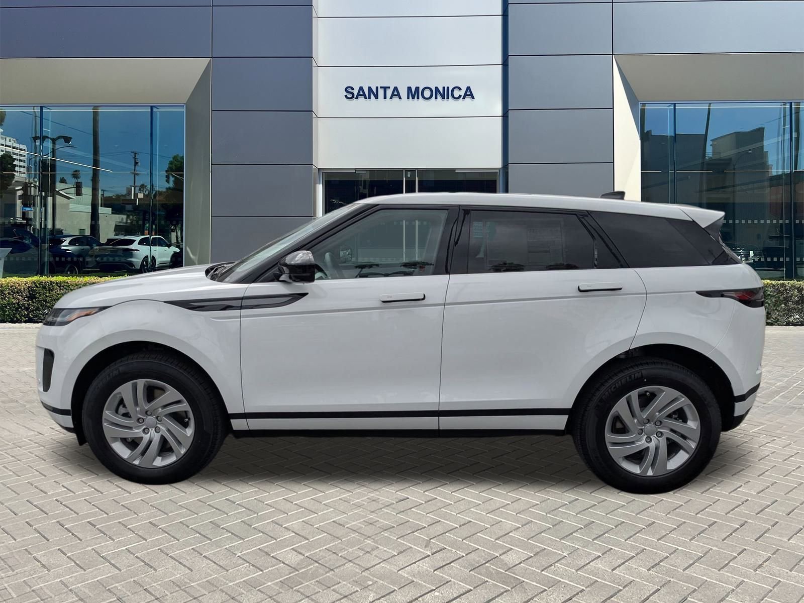 2026 Land Rover Range Rover Evoque S photo 5