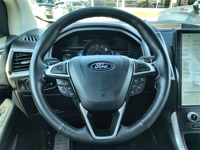 2024 Ford Edge SEL photo 7