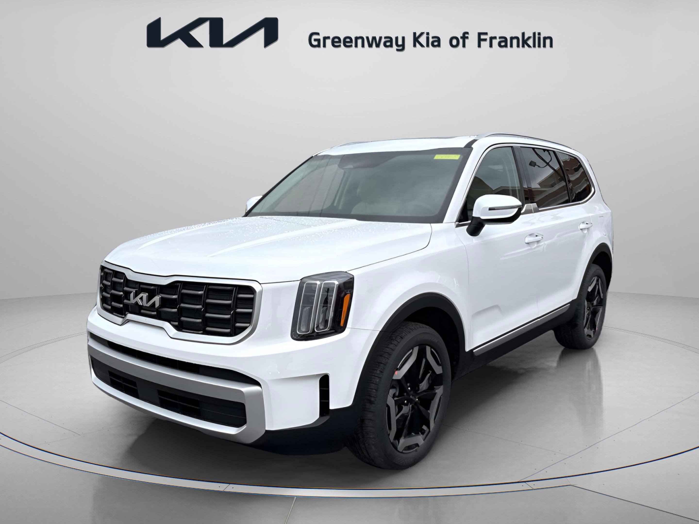 2025 Kia Telluride S photo 3